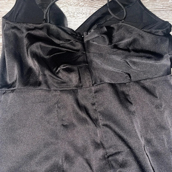 ASTR the Label Twist Front Satin Midi Dress size small black satin cocktail - Picture 7 of 8